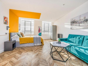 Central Modern Studio Apartment Pass The Keys